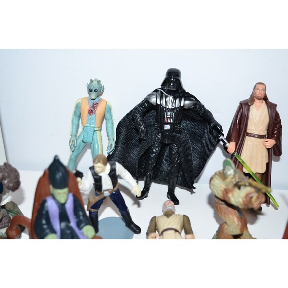 Star Wars Figures Action Figures etc... Huge Lot lunchbox - Picture 11 of 14